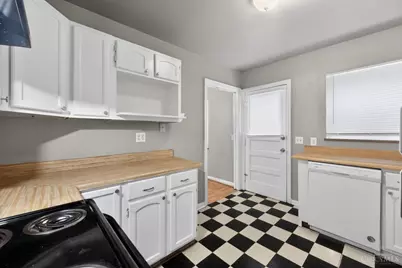 8668 Daly Road, Springfield Township, OH 45231 - Photo 20