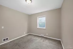 8668 Daly Rd, Springfield Township, OH 45231 - Photo 16