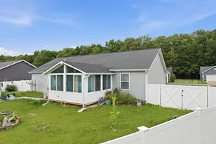 103 Kayleigh Dr, Sterling Township, OH 45154 - Photo 6