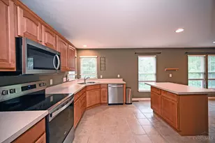 7207 Ivy Way, Newtown, OH 45244 - Photo 10