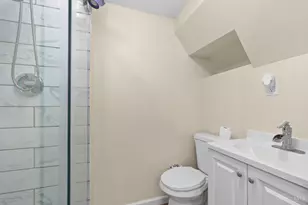 5176 Dundas Dr, Delhi Township, OH 45238 - Photo 12