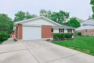 11916 Algiers Dr, Cincinnati, OH 45246 - Photo 2