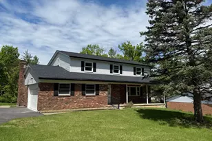 10219 Winstead Ln, Springfield Township, OH 45231 - Photo 1