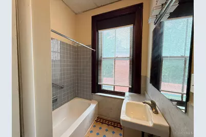 2410 Ashland Avenue, Cincinnati, OH 45206 - Photo 18