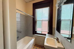2410 Ashland Ave, Cincinnati, OH 45206 - Photo 18