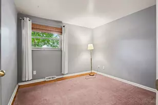 661 Heavenly Ln, Delhi Township, OH 45238 - Photo 16