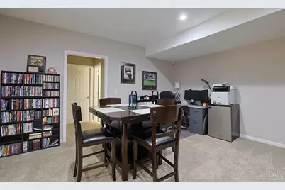 1701 Harmon Drive, Wyoming, OH 45215 - Photo 32