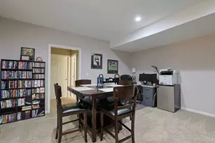 1701 Harmon Dr, Wyoming, OH 45215 - Photo 32