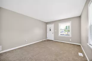 705 Kenworth Ave, Hamilton, OH 45013 - Photo 8