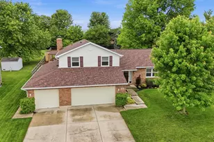 137 Palm Springs Dr, Fairfield, OH 45014 - Photo 2
