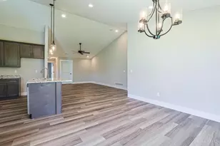5019 Waterford Ln, Middletown, OH 45042 - Photo 14