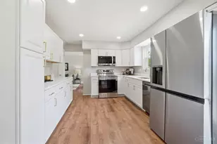 8680 Bethany Ln, Anderson Township, OH 45255 - Photo 6