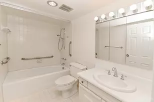 2444 Madison Rd, Cincinnati, OH 45208 - Photo 28
