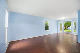 7979 Fawncreek Dr, Cincinnati, OH 45249 - Photo 8
