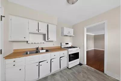 1933 Shollenberger Avenue, Cincinnati, OH 45239 - Photo 14
