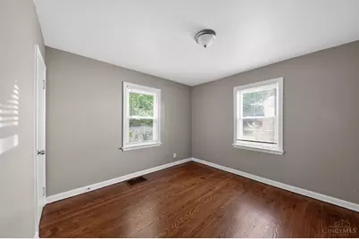 1933 Shollenberger Avenue, Cincinnati, OH 45239 - Photo 20