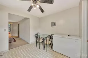 1937 Chaucer Dr, Sycamore Township, OH 45237 - Photo 12