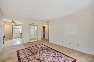1937 Chaucer Dr, Sycamore Township, OH 45237 - Photo 6