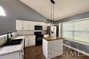 7332 Country Walk, Franklin, OH 45005 - Photo 4