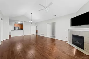 7151 Liberty Grand Dr, Liberty Township, OH 45069 - Photo 6