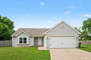 417 Hollyhock Ct, Trenton, OH 45067 - Photo 2