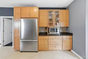 1825 Walker St, Cincinnati, OH 45202 - Photo 26