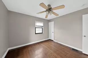 1903 Acorn Dr, Cincinnati, OH 45231 - Photo 10