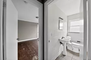 1903 Acorn Dr, Cincinnati, OH 45231 - Photo 20