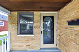 1903 Acorn Dr, Cincinnati, OH 45231 - Photo 2