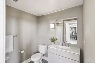 353 W 4th St, Cincinnati, OH 45202 - Photo 12