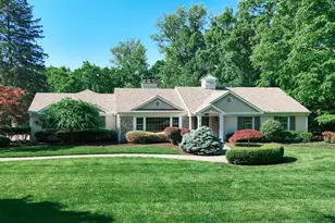 4625 Burley Hills Dr, Indian Hill, OH 45243 - Photo 2