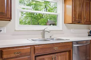 9386 Westbury Dr, Springfield Township, OH 45231 - Photo 16