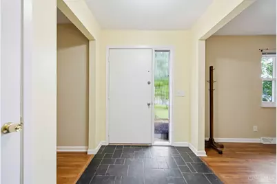 9386 Westbury Drive, Springfield Township, OH 45231 - Photo 6