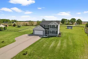 128 Grand Vista Dr, Wilmington, OH 45177 - Photo 2