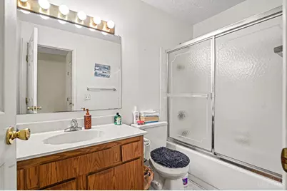 1544 W Galbraith Road #402, Cincinnati, OH 45231 - Photo 12