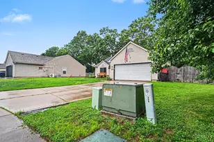 328 Hollyhock Ct, Madison Township, OH 45067 - Photo 14