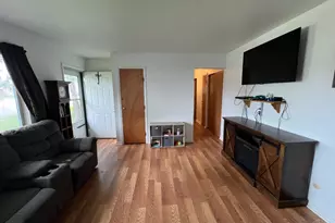 304 Sunset Dr, Carlisle, OH 45344 - Photo 4