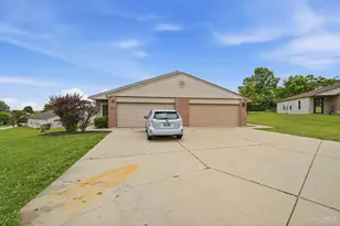 247 Overbrook Dr, Monroe, OH 45050 - Photo 4