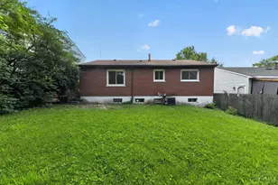 5987 Sunridge Dr, Cincinnati, OH 45224 - Photo 4