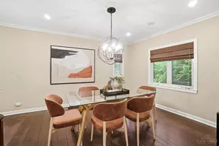 3871 Drakewood Dr, Cincinnati, OH 45209 - Photo 8