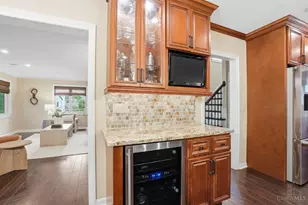 3871 Drakewood Dr, Cincinnati, OH 45209 - Photo 20
