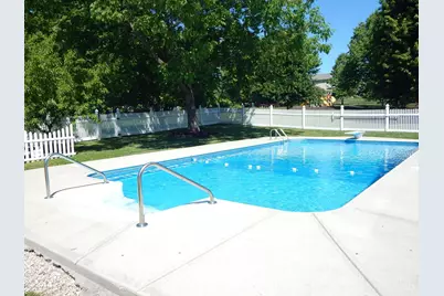 5917 Pepperridge Court, Hamilton Township, OH 45039 - Photo 12