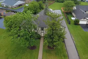 7767 Brams Hill Dr, Washington Twp, OH 45459 - Photo 2