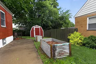 1712 Norcol Ln, Cincinnati, OH 45231 - Photo 8
