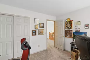 4221 St Andrews Pl, Cincinnati, OH 45236 - Photo 36