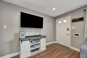5399 Bonita Dr, Delhi Township, OH 45238 - Photo 8