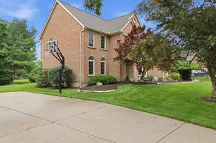 1634 Fairway Crest, Miami Township, OH 45140 - Photo 4
