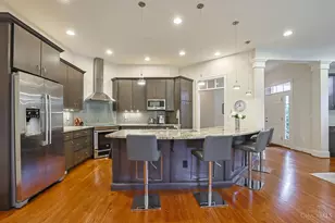 115 Candlewood Cir, Montgomery, OH 45249 - Photo 10