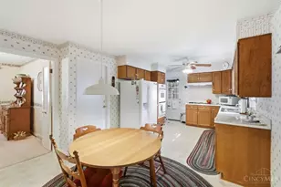 5914 Fawnridge Ct, Green Township, OH 45239 - Photo 14