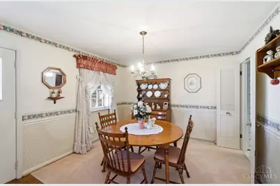 5914 Fawnridge Court, Green Township, OH 45239 - Photo 10